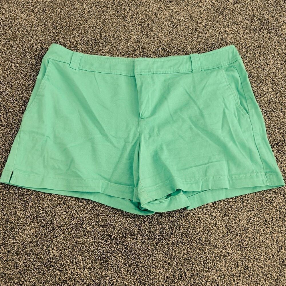 Soho New York & Company Women's Green Shorts size 12